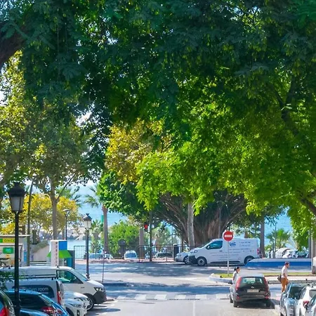 Piso De 2 Playa Bajadilla Centro