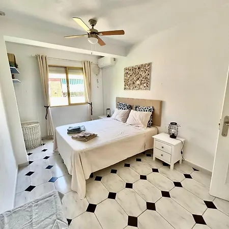 Apartment Piso De 2 Playa Bajadilla Centro