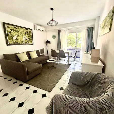 Piso De 2 Playa Bajadilla Centro * Marbella