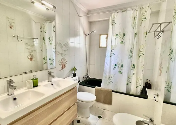 Charming Central Marbella Apartment 2 Min To Beach Apartment