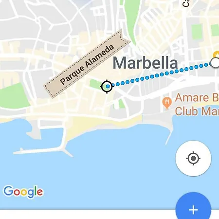 Piso De 2 Playa Bajadilla Centro Marbella