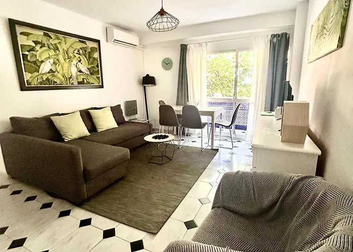 Piso De 2 Playa Bajadilla Centro * Marbella